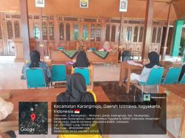 KELAS BUMIL HARI PERTAMA KALURAHAN KARANGMOJO
